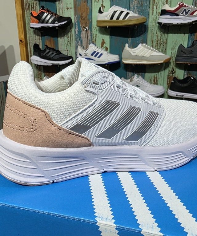 Adidas Galaxy 6