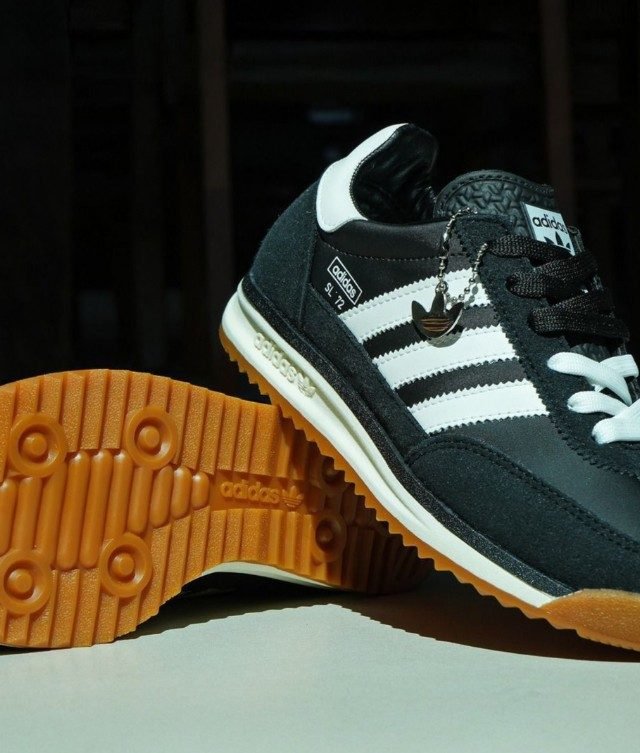 Adidas SL Negra Dama