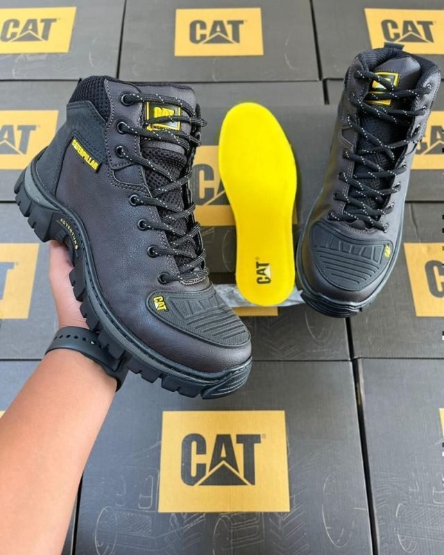 CAT Bota Marrón Hombre