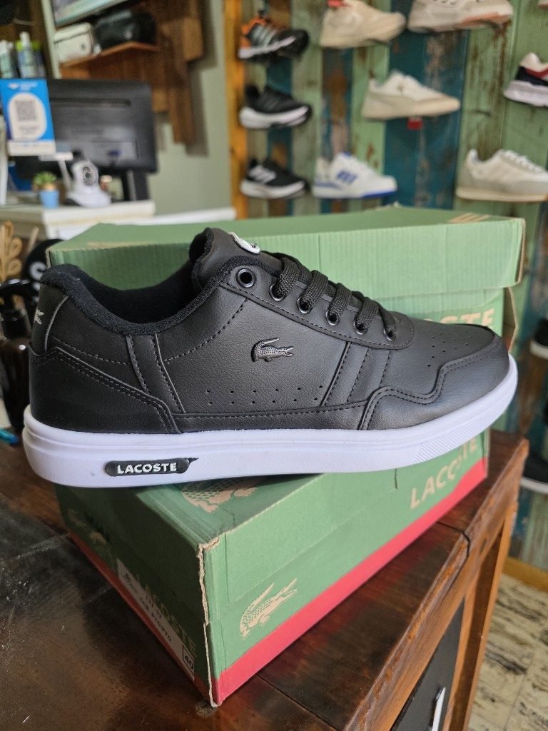Lacoste Clásicas Negras, foto 1