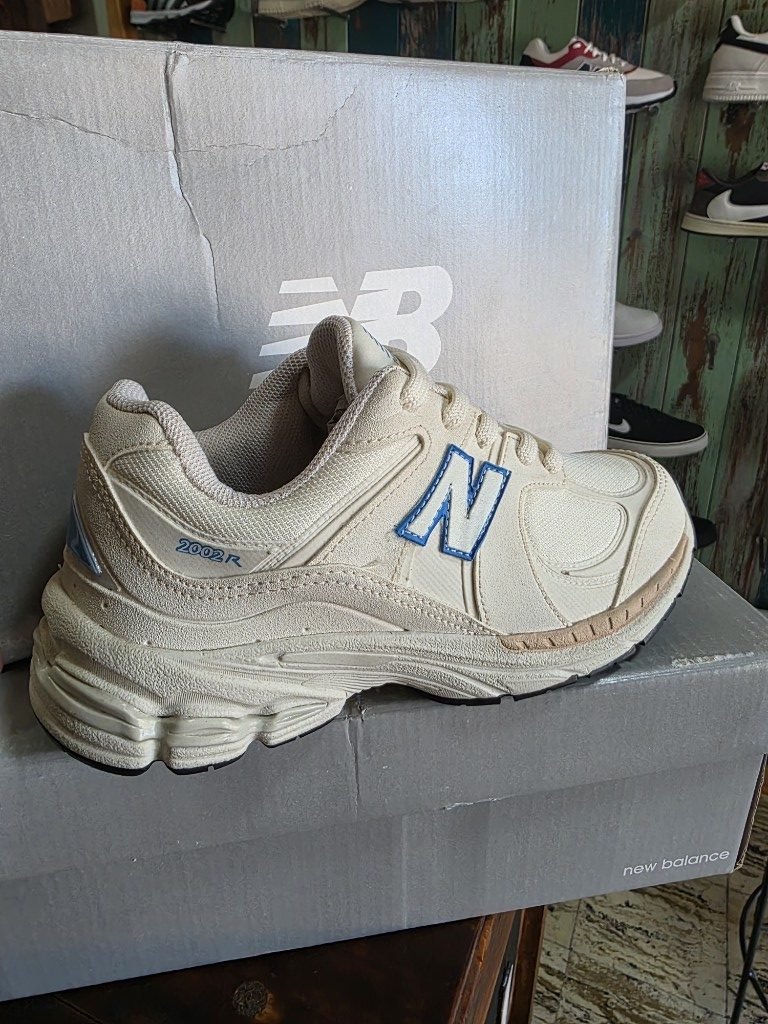 New Balance N2002, foto 1
