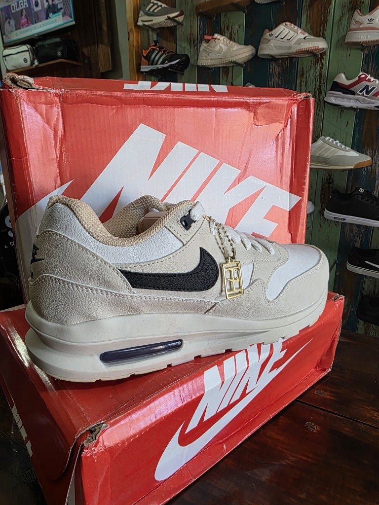 Nike Air Max Beige, foto 1