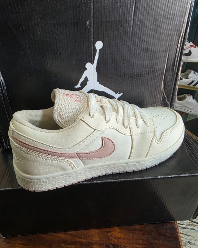 Nike Jordan Manteca Rosa