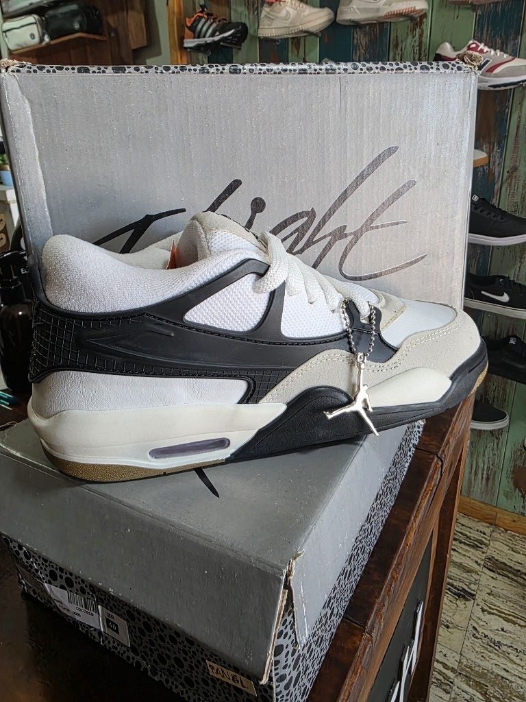 Nike Jordan R4, foto 2